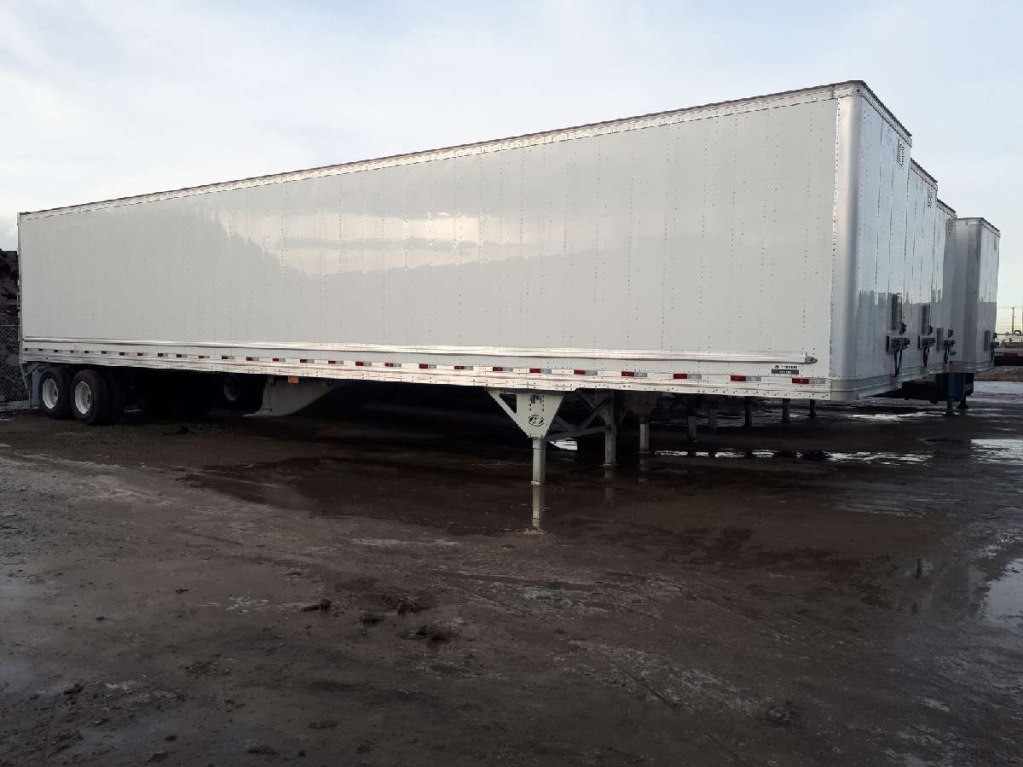 enclosed cargo trailers canada